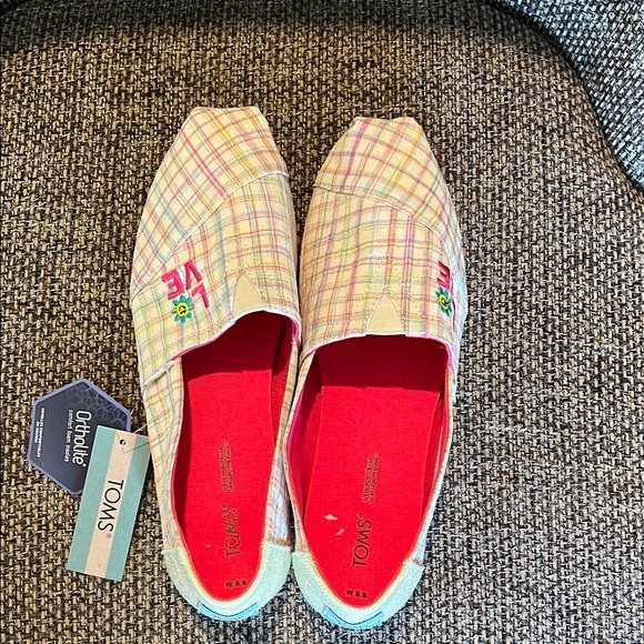 Toms Multicolor Plaid Slip-On Shoes - Picture 6 of 8